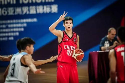 斯图加特青年才俊闪耀,德甲赛场涌现未来之星